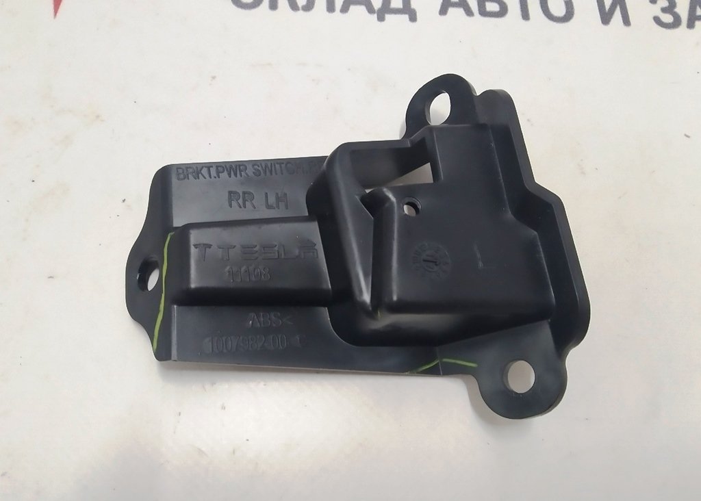 1007982-00-C Soporte para fijar el botón elevalunas para la puerta del Tesla modelo S trasero izquierdo, modelo S REST 1007982-00-C